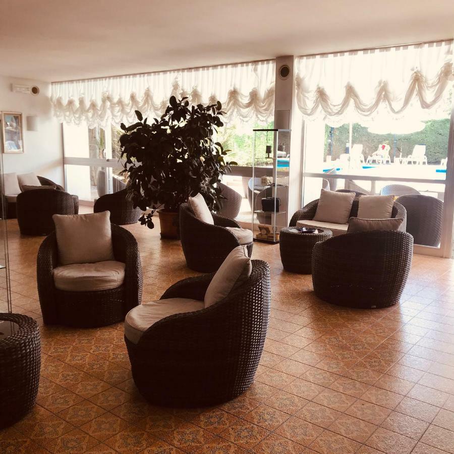 Hotel Metropol Каорле Экстерьер фото