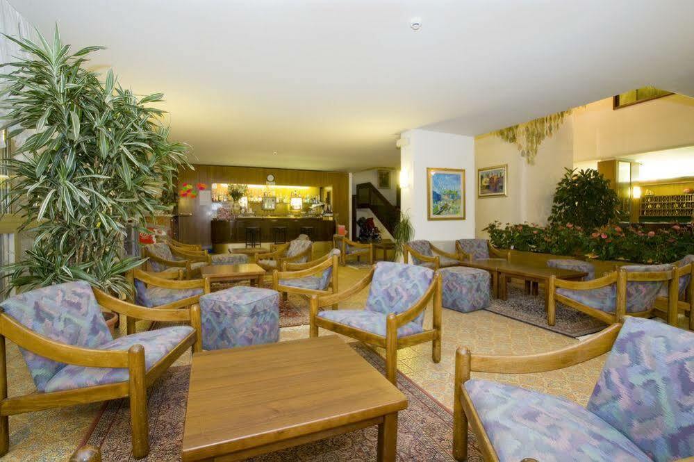 Hotel Metropol Каорле Экстерьер фото